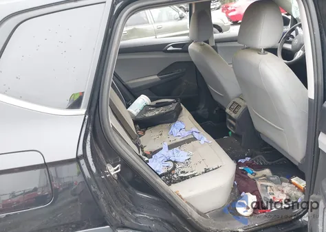 2022 Volkswagen Taos 1.5T Se из США, поврежденный, VIN 3VVRX7B2XNM059671